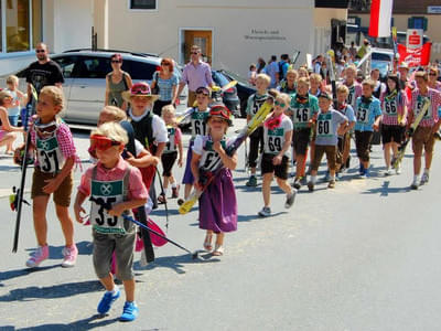 Bezirksmusikfest Brixen i. Th. 2015, Umzug